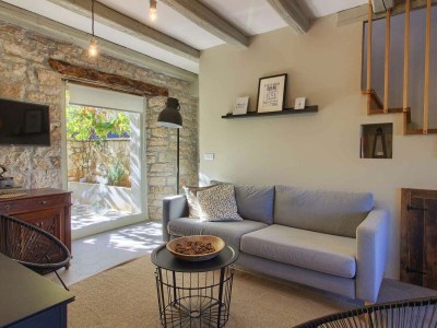 Villa Kalu mit Pool near Rovinj - Features photo 21