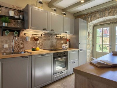 Villa Kalu mit Pool near Rovinj - Features photo 40