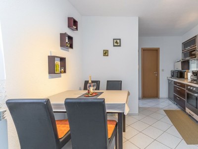 Apartment - Apartment Teri with Terrace and Garden - Features photo 8