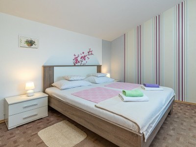 Apartment - Apartment Teri with Terrace and Garden - Features photo 9