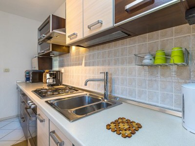 Apartment - Apartment Teri with Terrace and Garden - Features photo 15