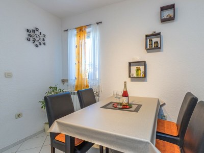 Apartment - Apartment Teri with Terrace and Garden - Features photo 16