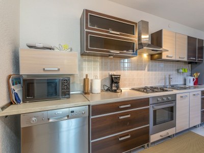 Apartment - Apartment Teri with Terrace and Garden - Features photo 17