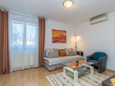 Apartment - Apartment Teri with Terrace and Garden - Features photo 20