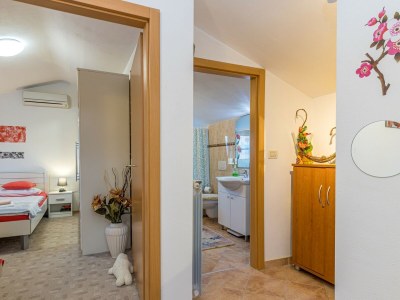 Apartment - Apartment Teri with Terrace and Garden - Features photo 26