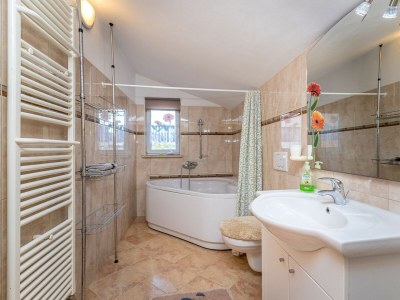 Apartment - Apartment Teri with Terrace and Garden - Features photo 27