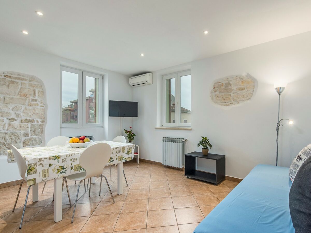 Apartment Apartment Complex Iris - Apartment Iris II in the city center of Porec - Features photo 3