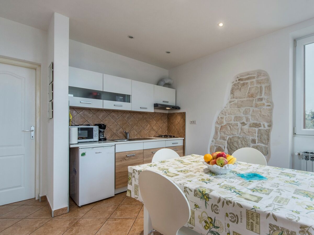 Apartment Apartment Complex Iris - Apartment Iris II in the city center of Porec - Features photo 5