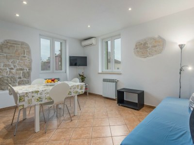 Apartment Apartment Complex Iris - Apartment Iris II in the city center of Porec - Features photo 2