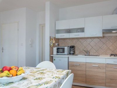 Apartment Apartment Complex Iris - Apartment Iris II in the city center of Porec - Features photo 6