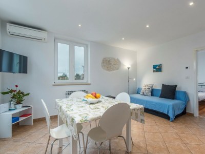 Apartment Apartment Complex Iris - Apartment Iris II in the city center of Porec - Features photo 11
