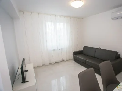 Apartment - One-Bedroom Apartment Aldo II - Features photo 7