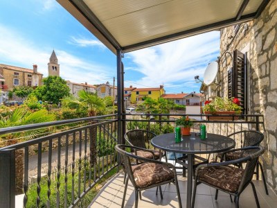 Apartment - Apartment Nika with Balcony in Funtana - Apartment