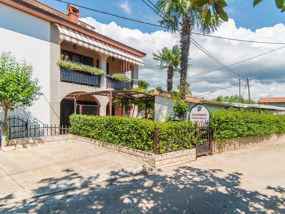 Apartment Vilma Funtana - Apartment No.1 with Terrace - Outdoor photo 3