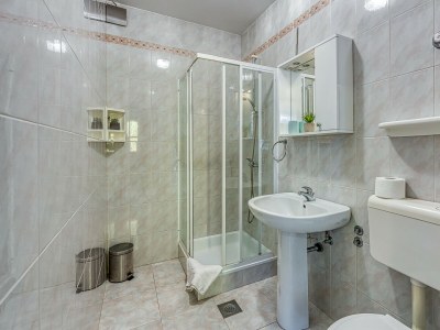 Apartment Punta B - One-Bedroom No.4 with Garden View - Features photo 7