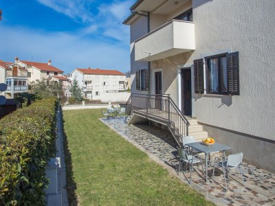 Apartment Punta B - One-Bedroom No.4 with Garden View - Environment photo 8
