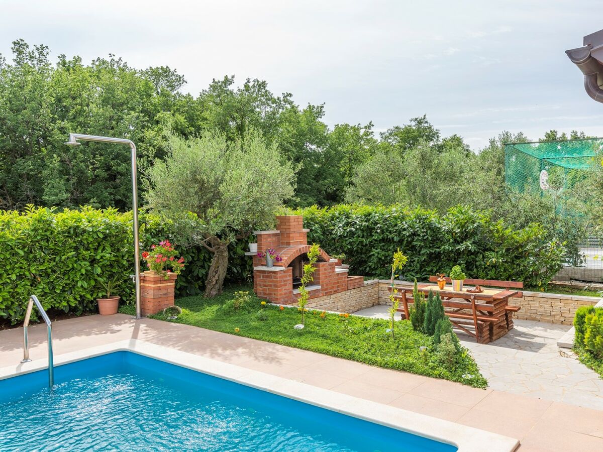 Apartment Villa Visnjan with Pool - One-Bedroom Apartment No.2 with Pool View - Outdoor photo 5