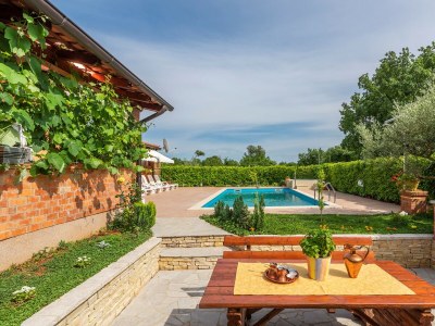 Apartment Villa Visnjan with Pool - One-Bedroom Apartment No.2 with Pool View - Outdoor photo 12