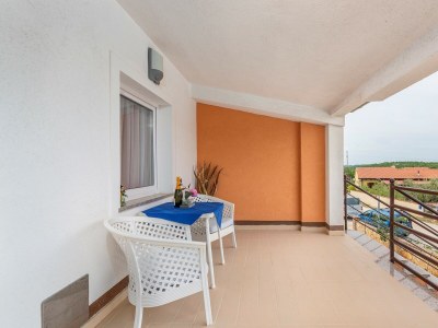 Apartment Villa Visnjan with Pool - One-Bedroom Apartment No.2 with Pool View - Outdoor photo 14