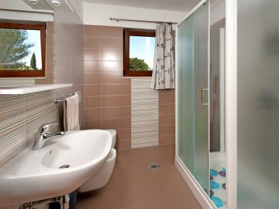 Apartment Beakovic Brulo - Apartment N3 with Balcony - Features photo 13