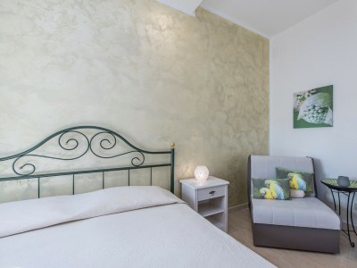 Apartment Orzan - Ground floor Apartment Orzan No.2 with terrace near to the Beach - Features photo 14