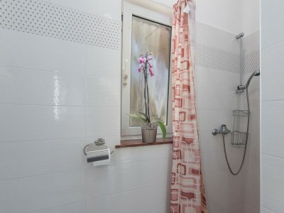 Apartment Orzan - Ground floor Apartment Orzan No.2 with terrace near to the Beach - Features photo 17