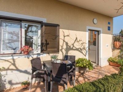 Apartment Orzan - Ground floor Apartment Orzan No.2 with terrace near to the Beach - Features photo 22