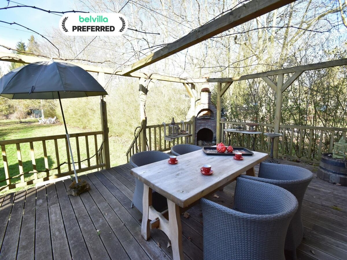 Holiday house Hütte in Frankreich mit Garten am See