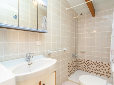 Chalet Pop - Features photo 21