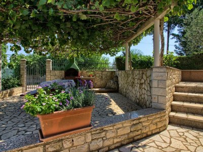 Villa Kristina with pool near Pula - Outdoor photo 5