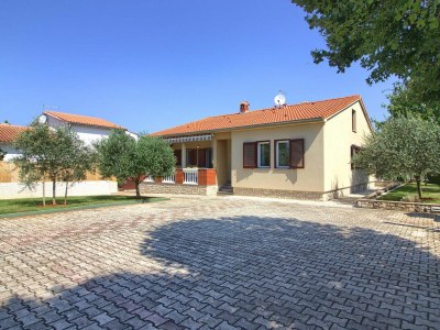 Villa Kristina with pool near Pula - Outdoor photo 10