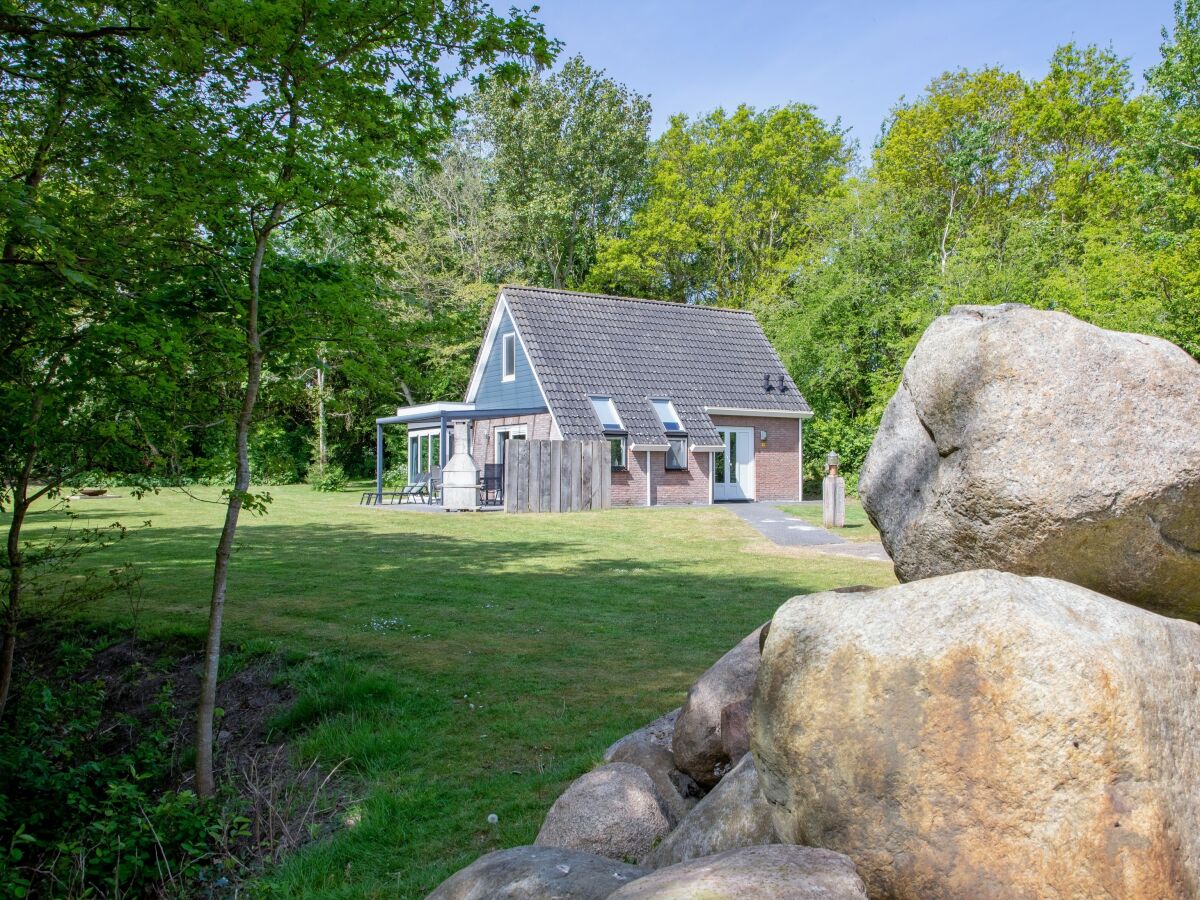 Holiday house Landgoed Het Eikenbossie - Outdoor photo 2