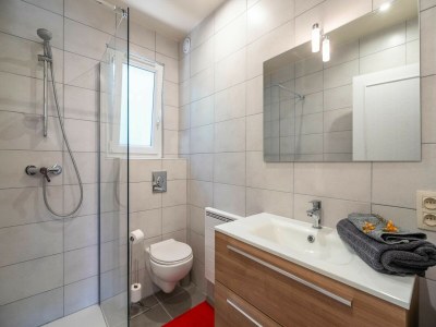 Villa Beautiful villa with private heated pool - Features photo 18