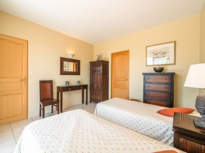 Villa Villa in Limoux with Private Pool & Mountain Views - Features photo 28