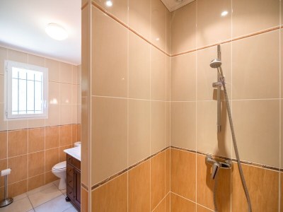 Villa Villa in Limoux with Private Pool & Mountain Views - Features photo 30