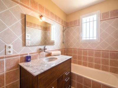 Villa Villa in Limoux with Private Pool & Mountain Views - Features photo 34