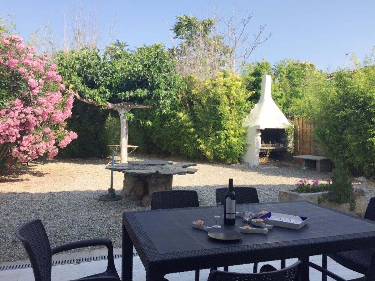 Villa Villa in Olonzac with Pool near Lac du Jouarres - Outdoor photo 2