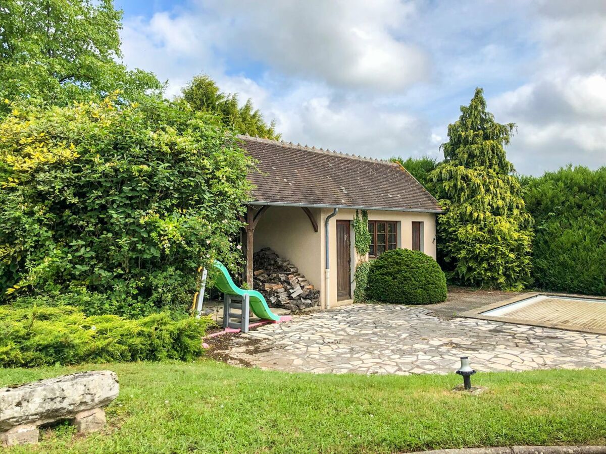 Holiday house Delightful holiday home with a large private swimming pool, perfect for families - Outdoor photo 5