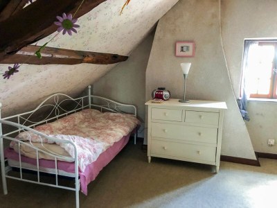 Holiday house Delightful holiday home with a large private swimming pool, perfect for families - Features photo 13