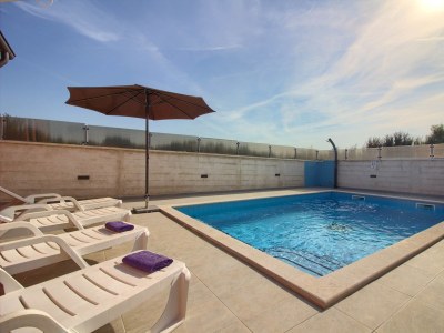 Villa Loborika mit privatem Pool in der Nähe Pula - Outdoor photo 2