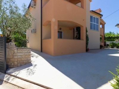 Villa Petroro with private Pool near Fazana - Outdoor photo 9