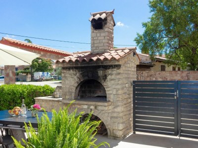Villa Petroro with private Pool near Fazana - Outdoor photo 10