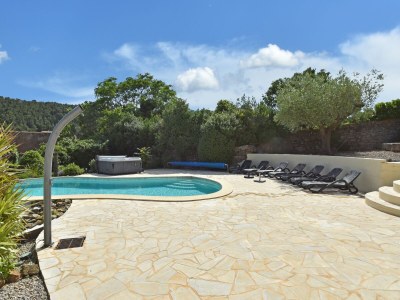 Villa Luxuriöse Villa in Montbrun - Outdoor photo 6