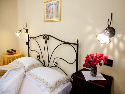 Holiday house Villa in Alia with Pool & Olive Views - Features photo 15