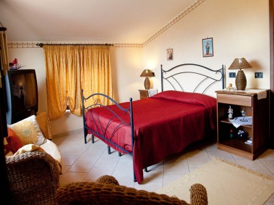 Holiday house Villa in Alia with Pool & Olive Views - Features photo 16