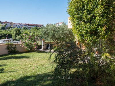Holiday apartment OLIVE mit  eigenem Garten 150m vom Strand bei Pula - Outdoor photo 11