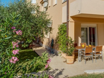 Holiday apartment OLIVE mit  eigenem Garten 150m vom Strand bei Pula - Outdoor photo 14