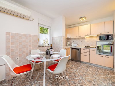 Holiday apartment OLIVE mit  eigenem Garten 150m vom Strand bei Pula - Features photo 18