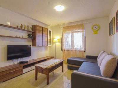 Holiday house with pool in nature - Features photo 13