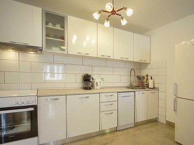 Holiday house with pool in nature - Features photo 15